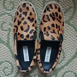 Steve Madden Leopard print slip ons
